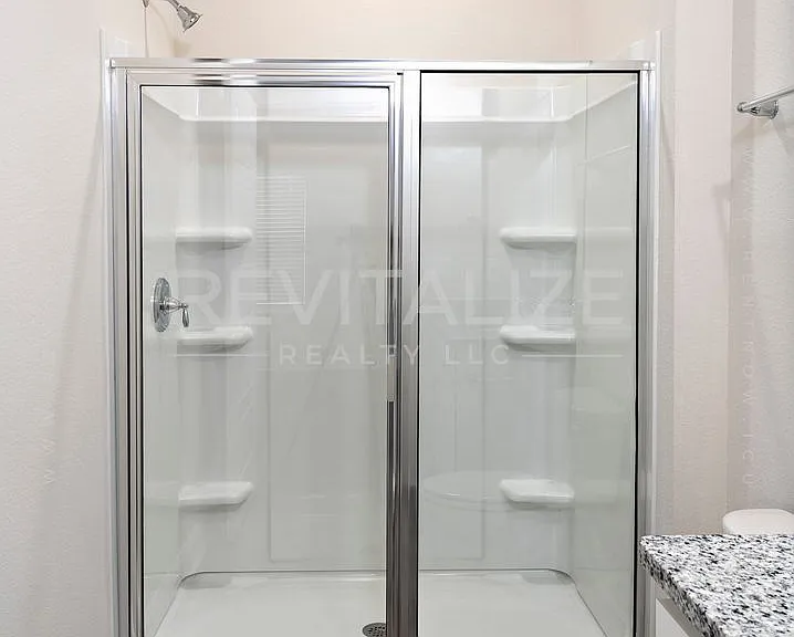 32552 Revere Dr — Photo 36