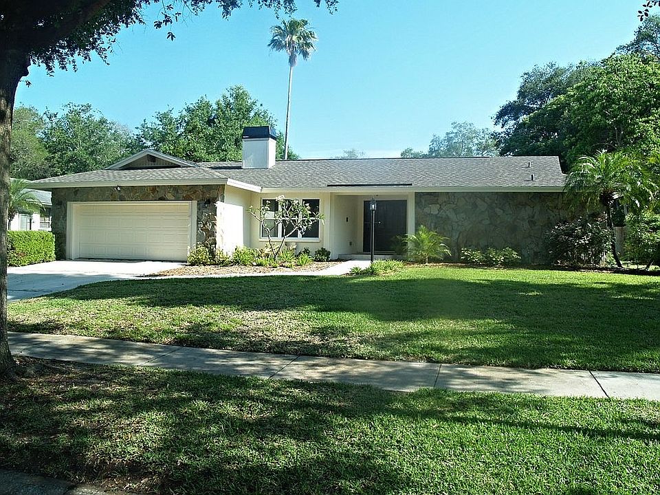 1st image of 1526 Glen Hollow Ln S