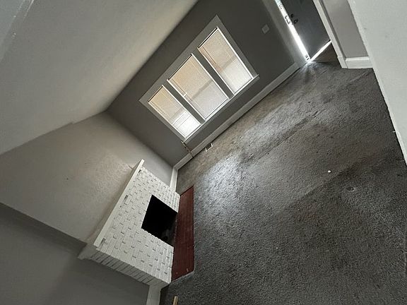 5th image of 10827 Bryant Ave #1