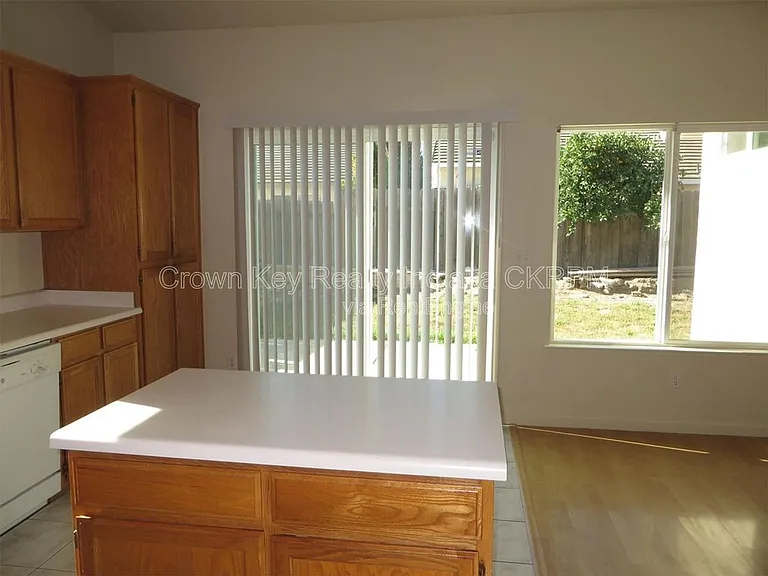 1720 Alcira Nunez St — Photo 3