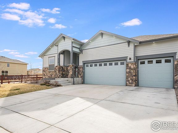 3rd image of 2114 Bouquet Dr
