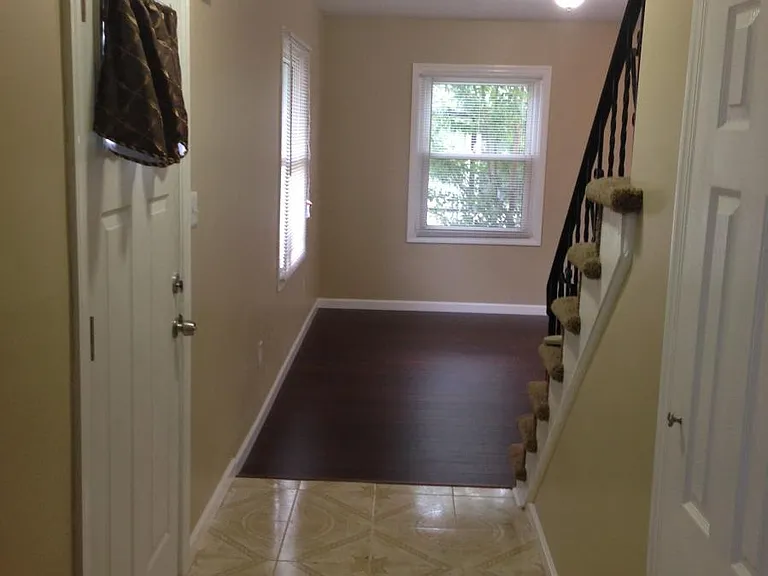 40 Melrose Ln — Photo 2