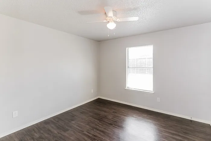2111 Dandelion Dr — Photo 14