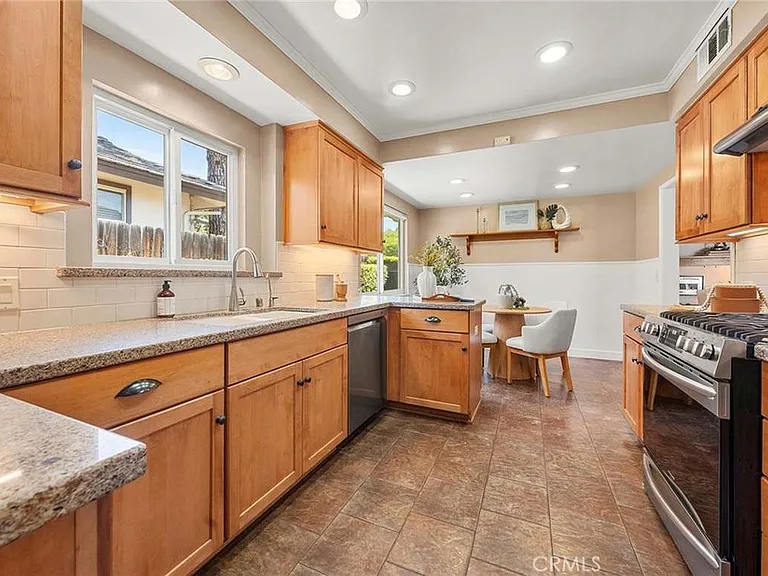 723 Rainbow Dr #1 — Photo 10