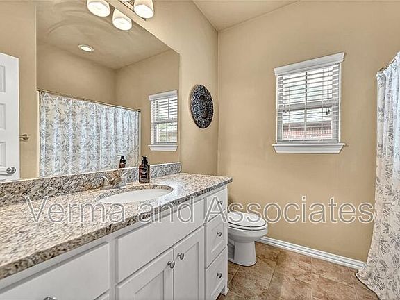 4th image of 4109 SW Stonewood Ter