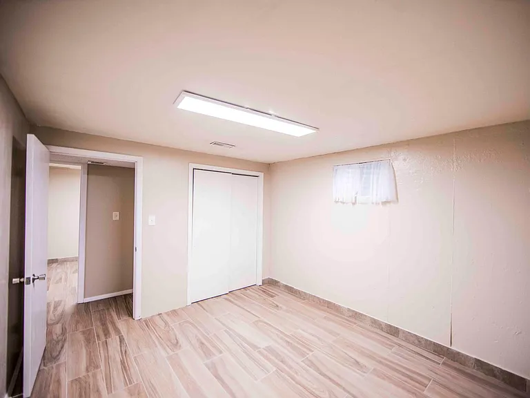 The Five Bedroom