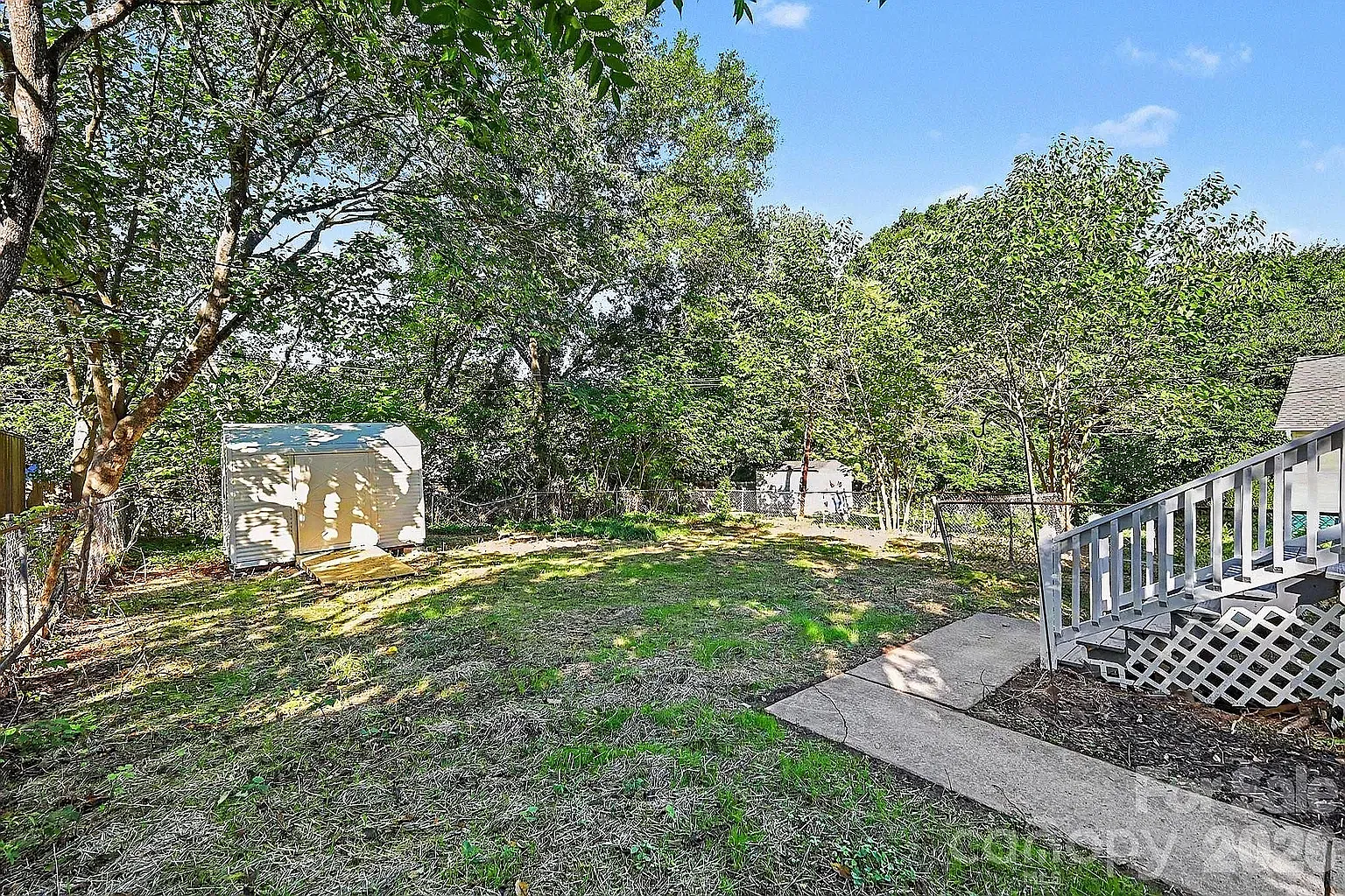 2 bed, 869 sqft, $1,650 — Photo 3
