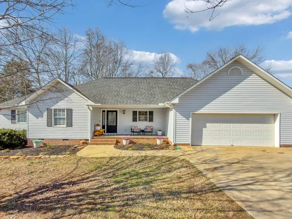 120 Monique Ln, Woodruff, SC 29388
