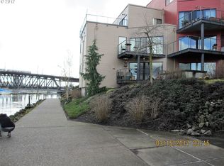 720 NW Naito Pkwy APT D14, Portland, OR