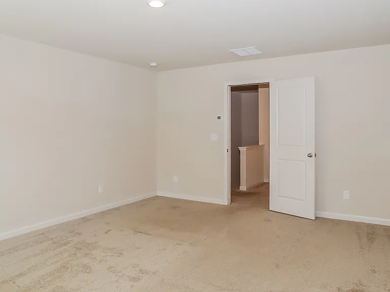 732 Fitzroy Dr — Photo 6