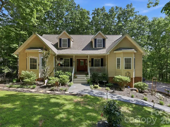 28 Gentlewood Trl, Candler, NC 28715