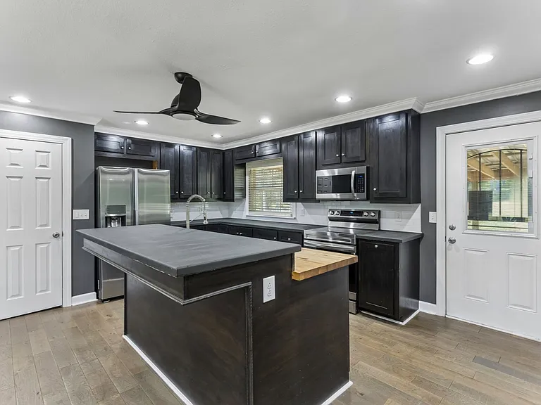15 Cedar Creek Dr — Photo 7
