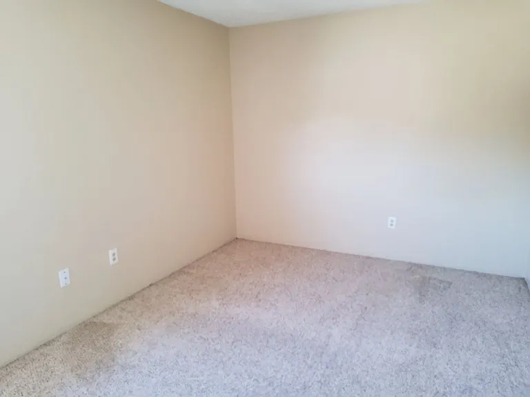7909 S Laurelglen Blvd — Photo 7