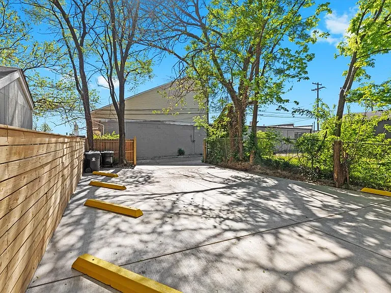 1343 S Preston St — Photo 22