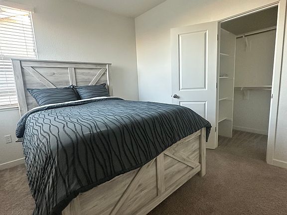 3rd image of 2836 Garden Farms Ave