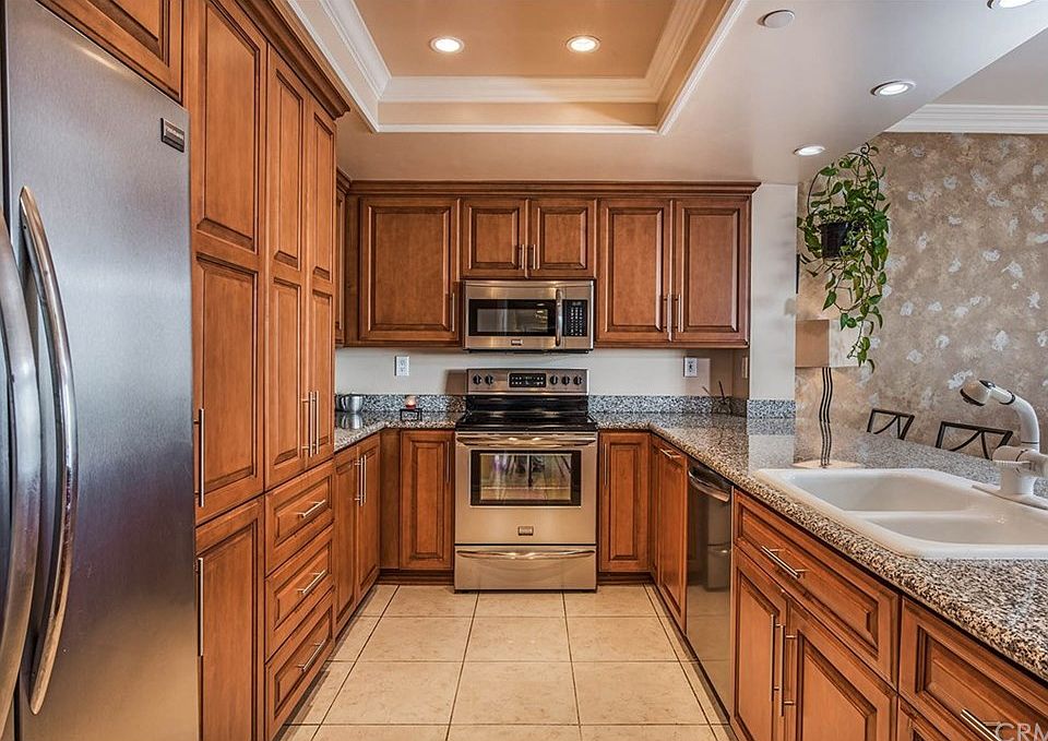 1st image of 850 E Ocean Blvd Unit 1407