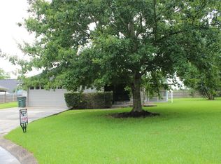 2880 Bonney Briar Pl, Beaumont, TX 77707