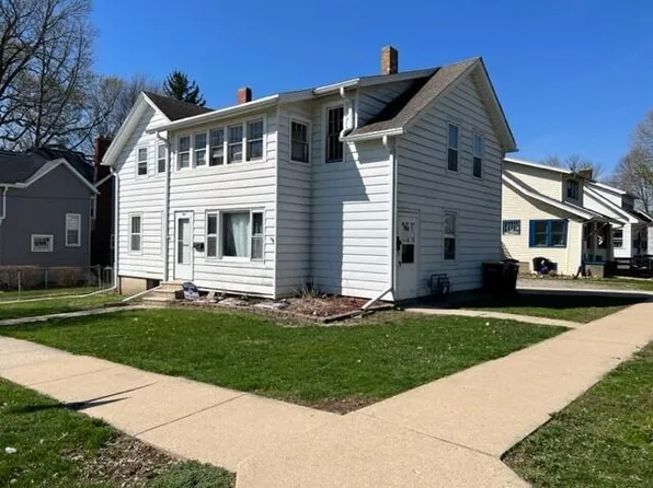 221 Jefferson STREET, Fort Atkinson, WI 53538