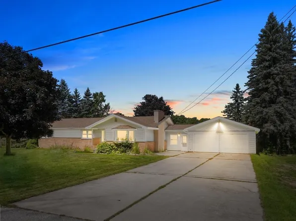 10169 E 36 1/2 Rd, Cadillac, MI 49601