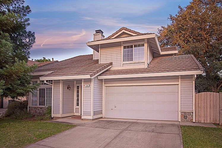 1st image of 108 Amethyst Ct