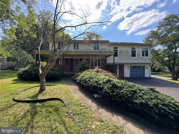 1698 Daws Rd, Blue Bell, PA 19422