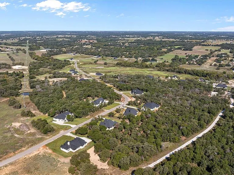 2057 Glenhollow Dr — Photo 39