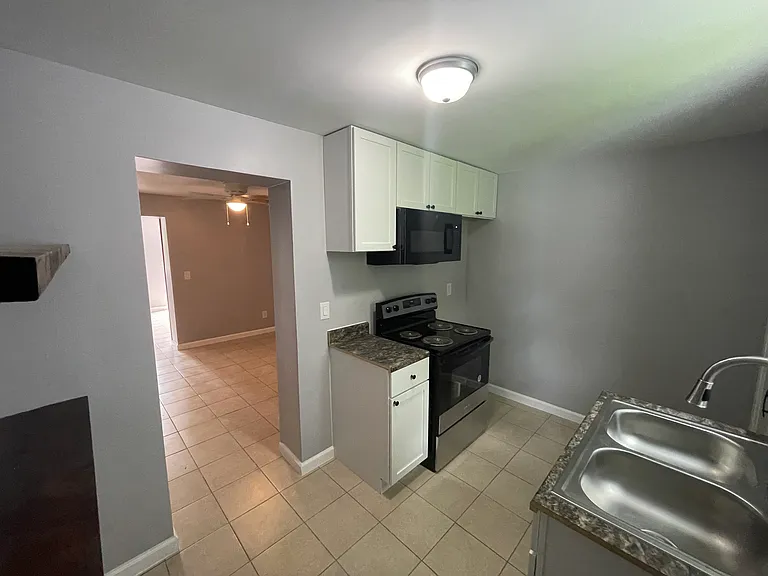 243 Fair St #253 — Photo 3