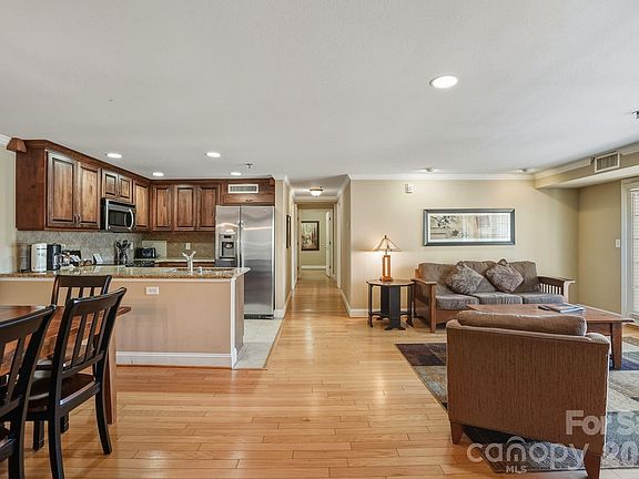 5th image of 402 Bowling Park Rd #402