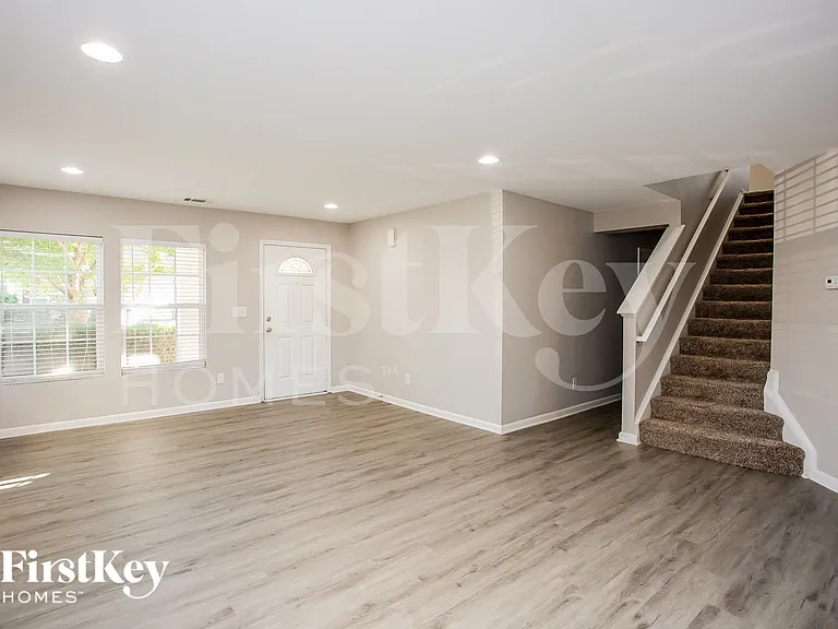 6627 Ruth Ferrell Ct — Photo 7