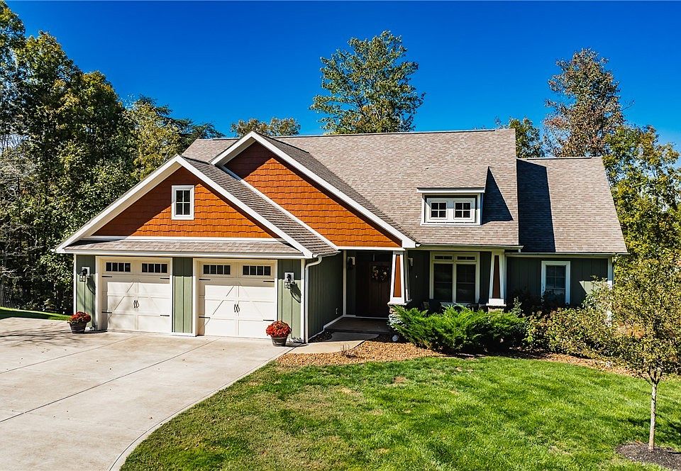 値下げ不可　house on the hill_ Parent Bag_Tile 17108 NE 2nd St, Vancouver, WA 98684 | Zillow