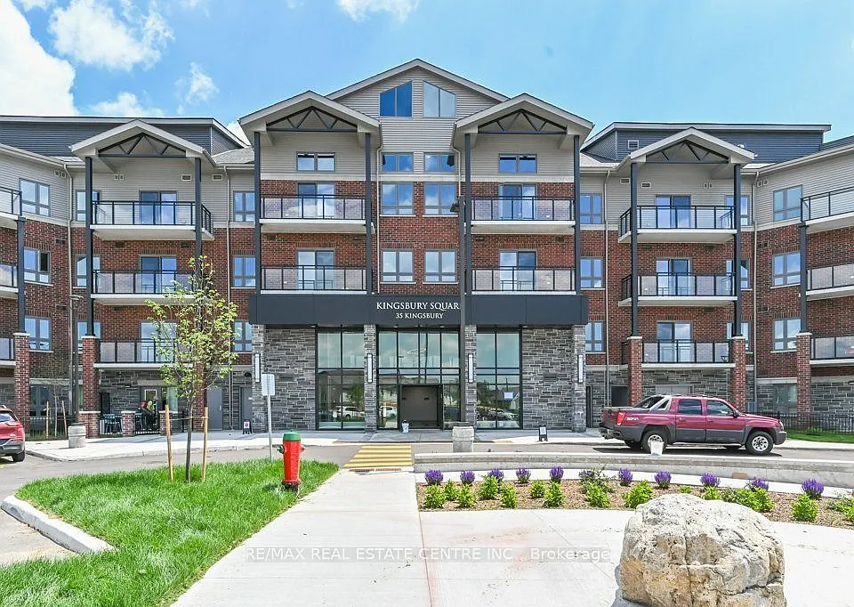 35 Kingsbury Sq #319