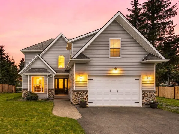 2323 Meadow Ln, Juneau, AK 99801