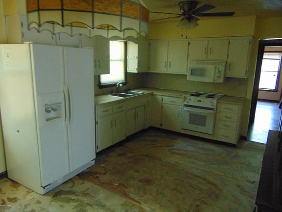 5th image of 6404 Saint Thomas Ct