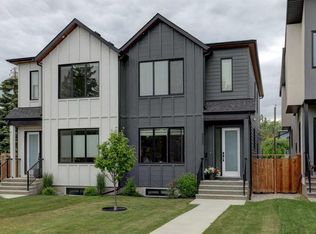 3337 E 41st St SW, Calgary, AB T3E 3L7