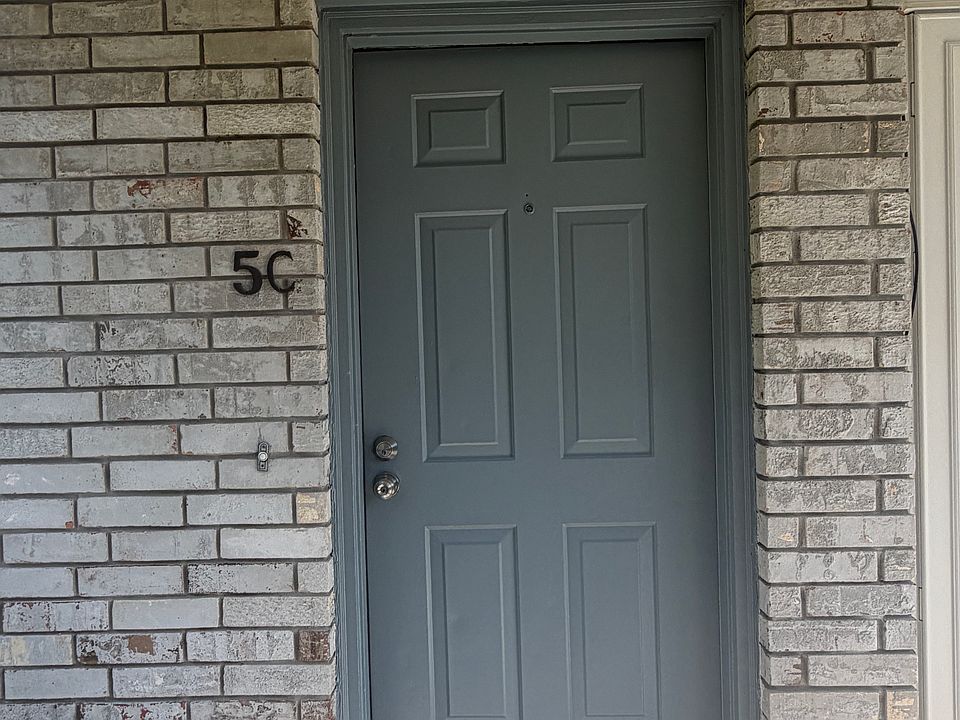1st image of 5 Houmas Pl APT C
