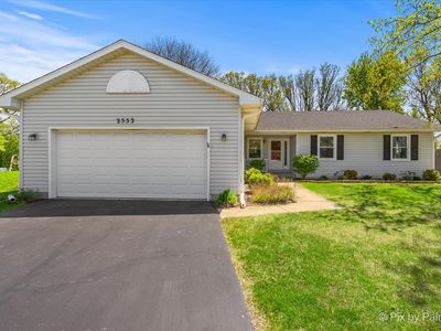 2553 Penn Blvd, Lindenhurst, IL, 60046