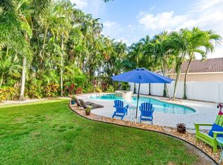5105 Prairie Dunes Village Cir, Lake Worth, FL 33463