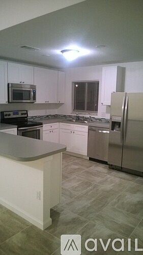 1st image of 5425 Stratfield Dr