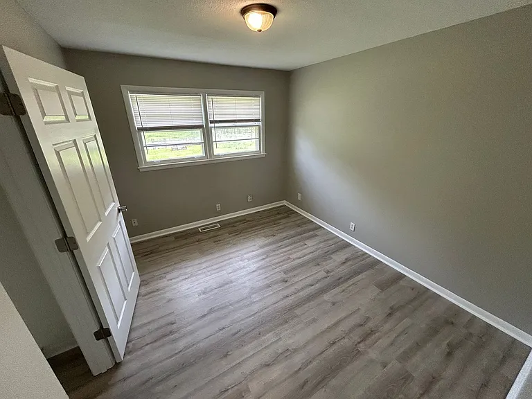 6022 Belgrade Dr NW — Photo 4