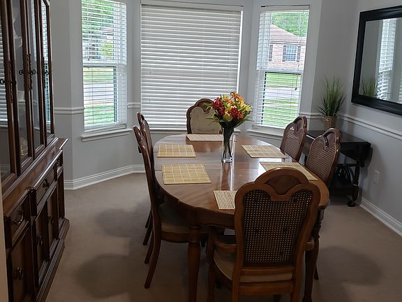 Formal dining