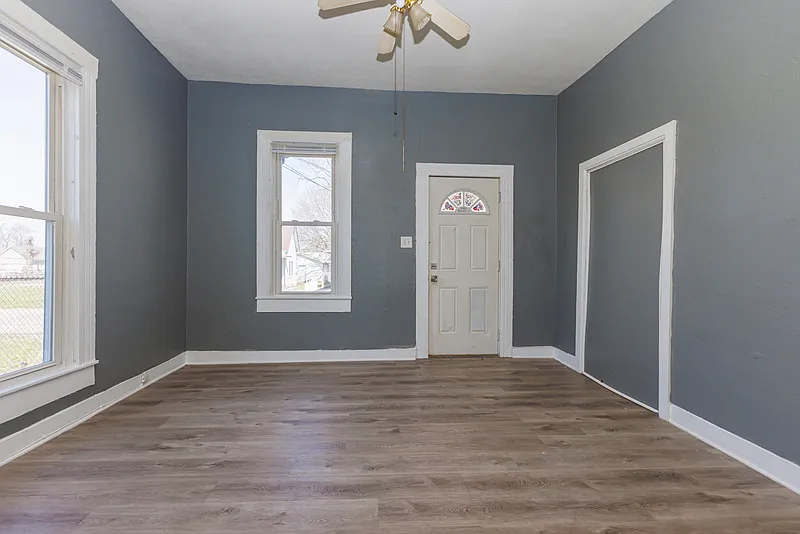 1 bed, 1.0 bath, $550 — Photo 2