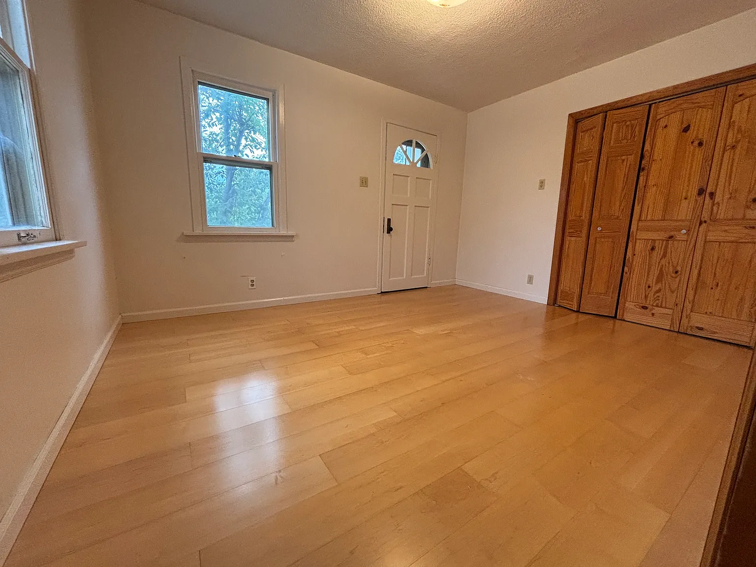 2 bed, 2094 sqft, $1,250 — Photo 3