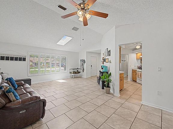 4th image of 2028 NOBLETON AVENUE