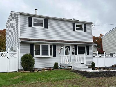 14 Academy Lane, Oakdale, NY, 11769
