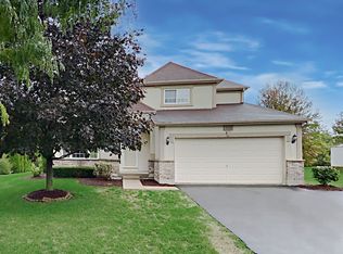 1640 Normandy Woods Ct, Grayslake, IL 60030