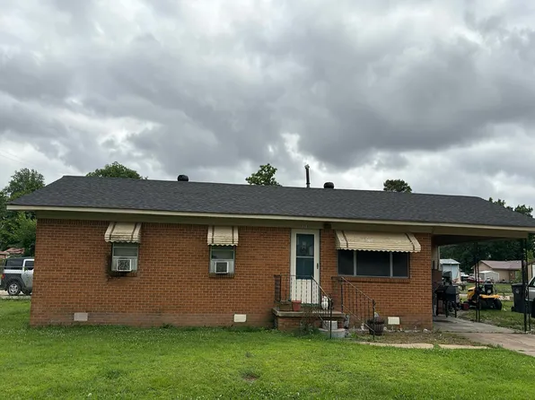 318 NW 7th St, Walnut Ridge, AR 72476