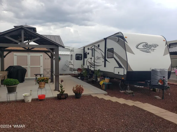 8211 Apache Way, Show Low, AZ 85901