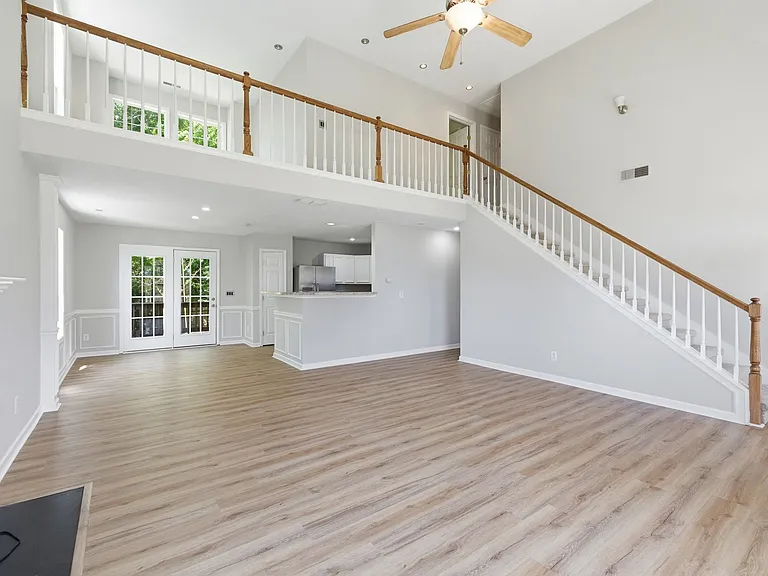 349 Clearlake Dr — Photo 7