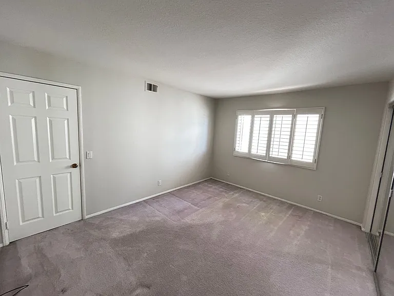 8132 E Hillsdale Dr — Photo 41