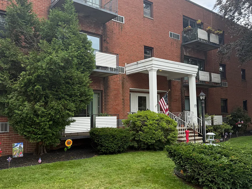 175 N Vine St #3F